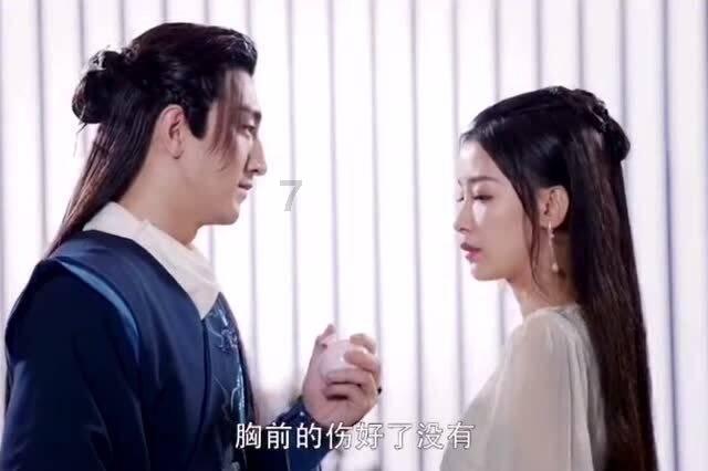 女儿12岁了，上小学六年级，青春期孩子早恋，父母如何开导？